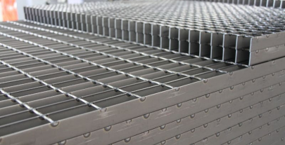 Сварной настил для больших нагрузок из углеродистой стали